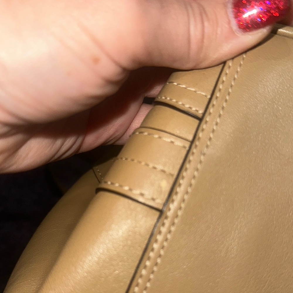 Coach Tan Leather Tote Bag.. Near excellent condition. - Picture 8 of 17